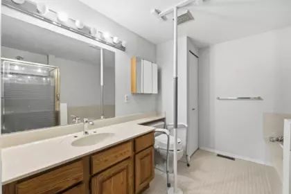Hallway Photo of 108 9715 148a Street, Surrey, BC