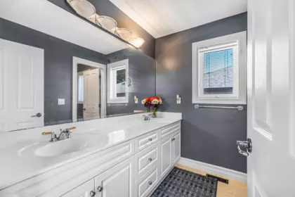 Powder Room Photo of 36178 S Auguston Parkway, Abbotsford, BC