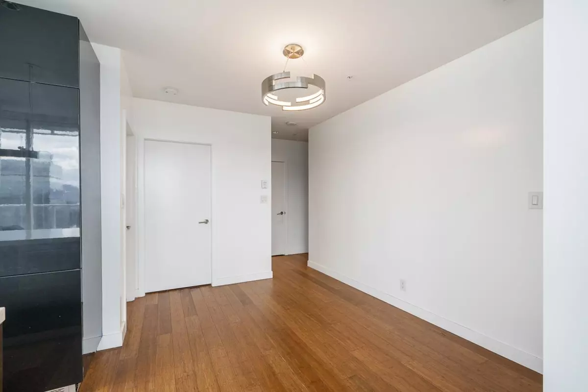 Dining Area Photo of 4805 777 Richards Street, Vancouver, BC