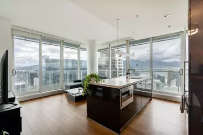 4805 777 Richards Street, Vancouver, BC, Vancouver — Apartment/Condo for sale