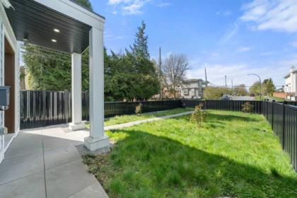 Outdoor Kitchen Photo of 6692 Nanaimo Street, Vancouver, BC