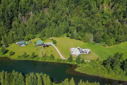5249 Kamp Road, Agassiz, BC, Agassiz — Single Family Residence for sale