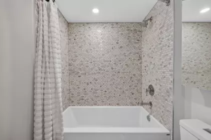 Entry Foyer Photo of 707 238 W Broadway, Vancouver, BC