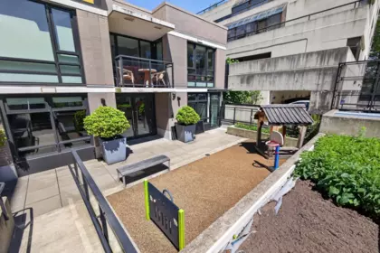 Hot Tub / Spa Photo of 707 238 W Broadway, Vancouver, BC