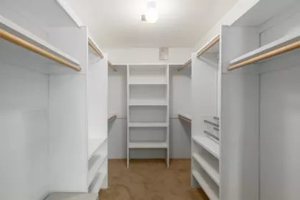 Hallway Photo of 748 Juniper Place, Delta, BC