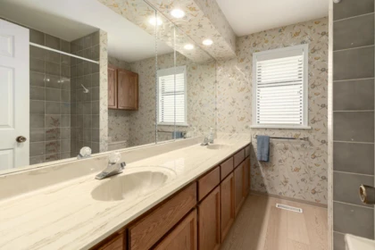 Laundry Room Photo of 748 Juniper Place, Delta, BC