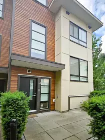 Front Yard Photo of 34 10233 River Drive, Richmond, BC