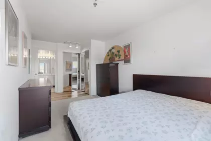 Office / Den Photo of 211 3250 W Broadway, Vancouver, BC