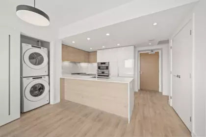 Pantry Photo of 3307 2085 Skyline Court, Burnaby, BC