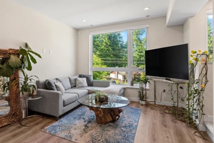 Kitchen Island Photo of 6 50 Seaview Drive, Port Moody, BC