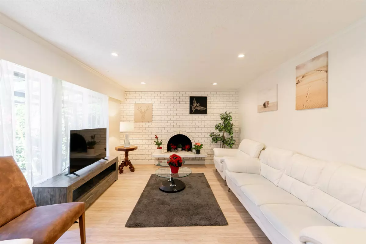 Family Room Photo of 5114 Westminster Avenue, Delta, BC