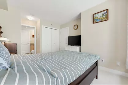 Walk-In Closet Photo of 609 9180 Hemlock Drive, Richmond, BC