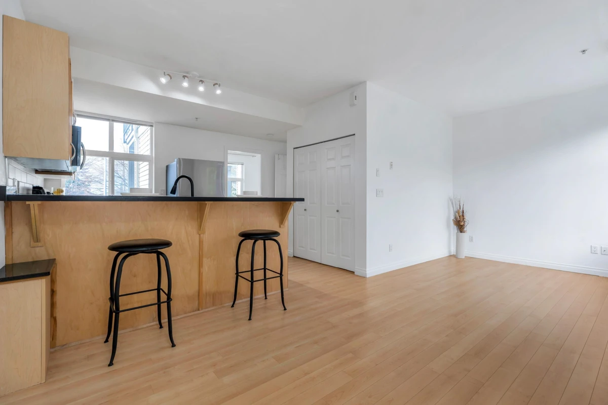 Dining Area Photo of 119 7333 16th Avenue, Burnaby, BC