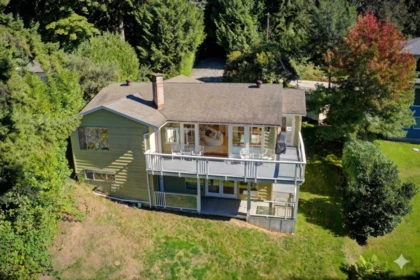 4947 Sunshine Coast Highway, Sechelt, BC, Sechelt — Single Family Residence for sale