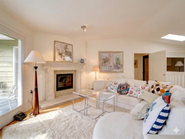Office / Den Photo of 4947 Sunshine Coast Highway, Sechelt, BC