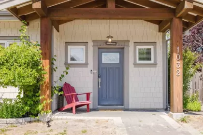 1032 Woodsworth Road, Gibsons, BC, Gibsons — Single Family Residence for sale