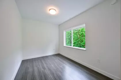 Entry Foyer Photo of 210 31900 Raven Avenue, Mission, BC