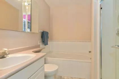 Powder Room Photo of 105 45700 Wellington Avenue, Chilliwack, BC