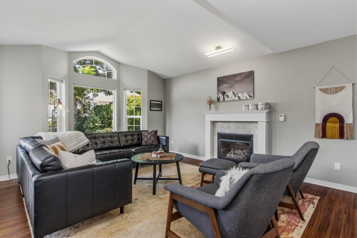 Family Room Photo of 1830 Willow Crescent, Squamish, BC