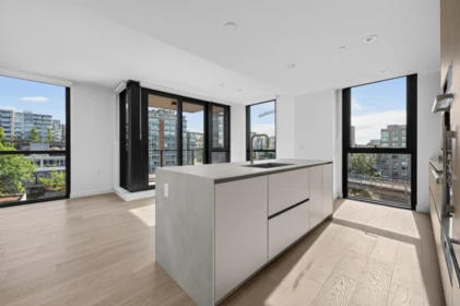 801 1530 W 6th Avenue, Vancouver, BC, Vancouver — Apartment/Condo for sale
