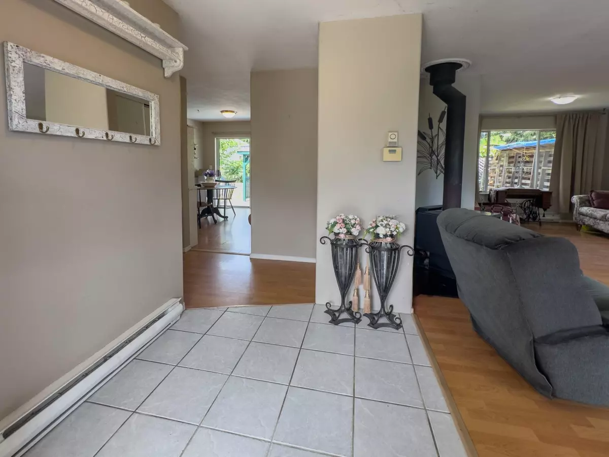 Dining Area Photo of 5461 Carnaby Place, Sechelt, BC