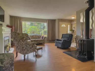 Breakfast Nook Photo of 5461 Carnaby Place, Sechelt, BC
