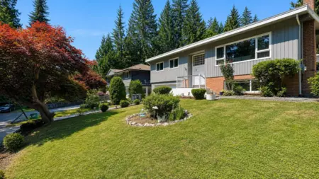 Outdoor Kitchen Photo of 1398 Chamberlain Drive, North Vancouver, BC
