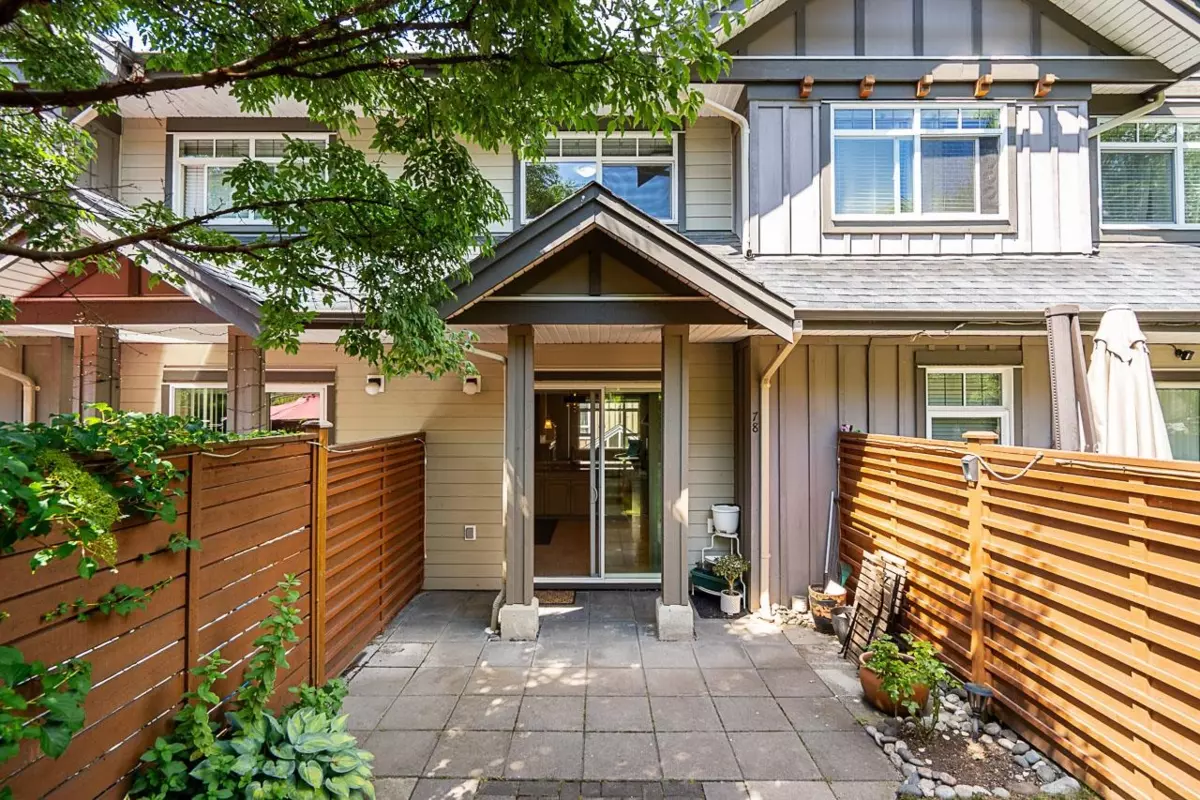 Family Room Photo of 78 2979 156 Street, Surrey, BC