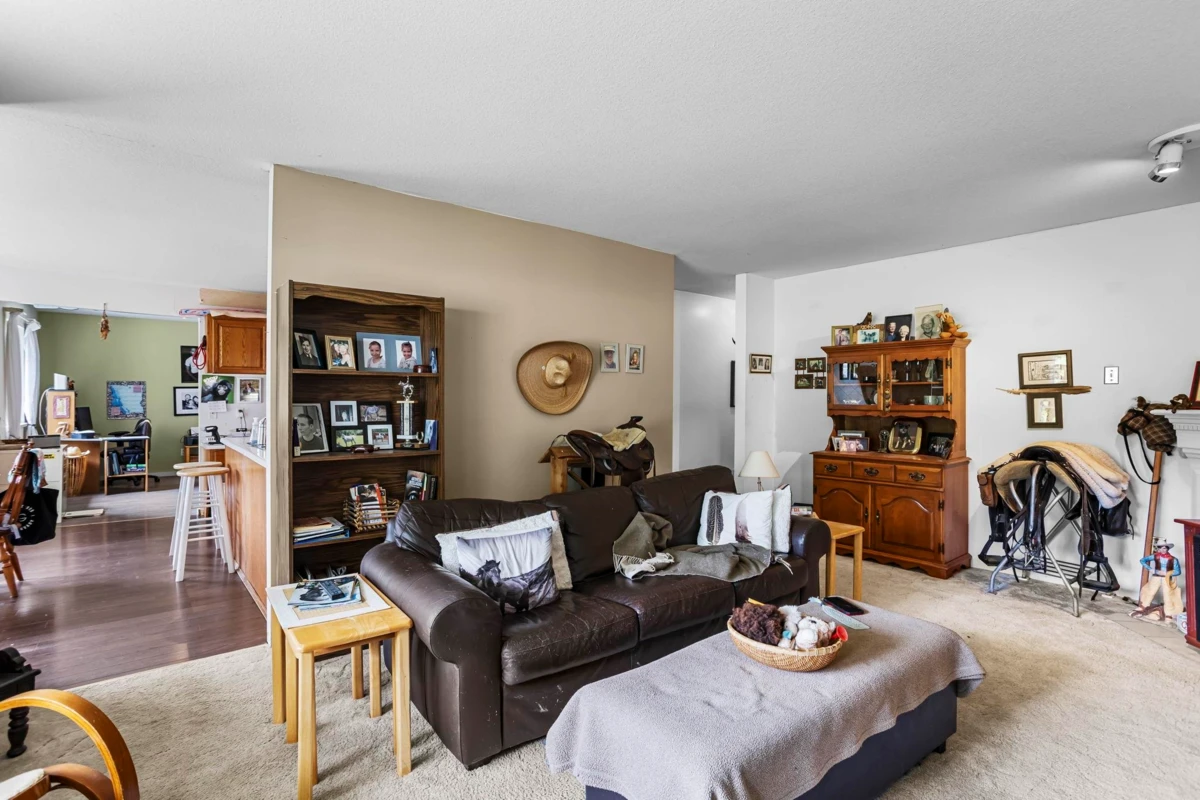 Family Room Photo of 13432 224 Street, Maple Ridge, BC