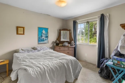 Basement Recreation Room Photo of 13432 224 Street, Maple Ridge, BC