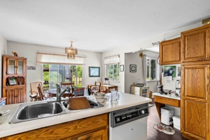 Guest Bathroom Photo of 13432 224 Street, Maple Ridge, BC