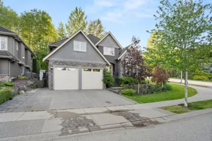 35593 Jade Drive, Abbotsford, BC, Abbotsford — Single Family Residence for sale