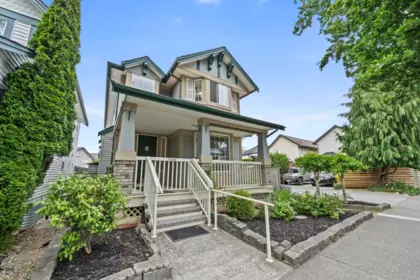 18483 66a Avenue, Surrey, BC, Surrey — Single Family Residence for sale