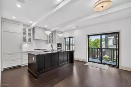 Breakfast Nook Photo of 2 1157 W 33rd Avenue, Vancouver, BC