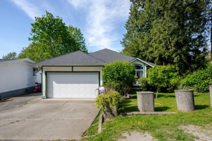 13747 115 Avenue, Surrey, BC, Surrey — Single Family Residence for sale