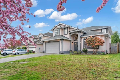 15674 101a Avenue, Surrey, BC, Surrey — Single Family Residence for sale
