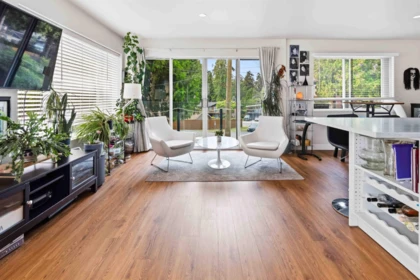 Breakfast Nook Photo of 10520 Sunview Place, Delta, BC
