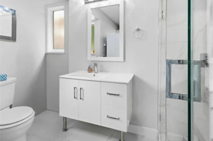 Powder Room Photo of 10520 Sunview Place, Delta, BC