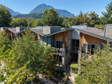 Garden / Landscaping Photo of 107 40147 Government Road, Squamish, BC