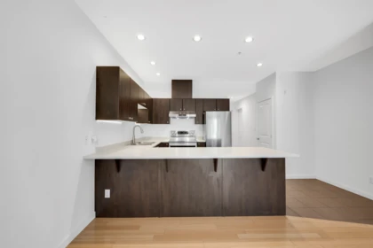Kitchen Island Photo of 107 40147 Government Road, Squamish, BC