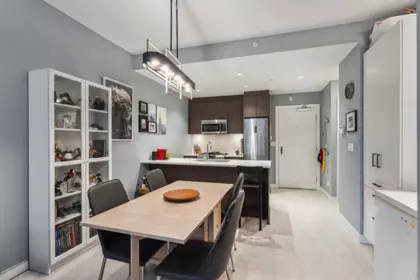 002 9060 University Crescent, Burnaby, BC, Burnaby — Apartment/Condo for sale