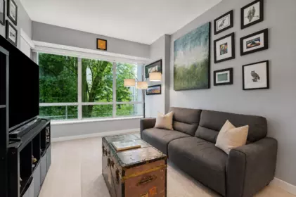 002 9060 University Crescent, Burnaby, BC, Burnaby — Apartment/Condo for sale