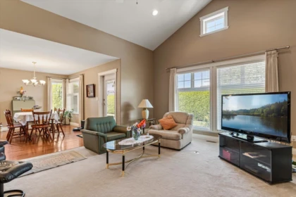 Breakfast Nook Photo of 28 45752 Stevenson Road, Chilliwack, BC