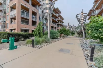 105 7133 14th Avenue, Burnaby, BC, Burnaby — Apartment/Condo for sale