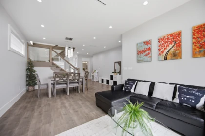 7835 12th Avenue, Burnaby, BC, Burnaby — Half Duplex for sale