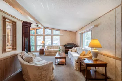 Kitchen Island Photo of 20 145 King Edward Street, Coquitlam, BC