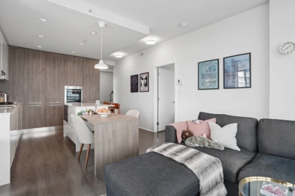 5708 1955 Alpha Way, Burnaby, BC, Burnaby — Apartment/Condo for sale