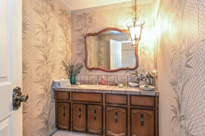 Guest Bathroom Photo of 2704 St. Moritz Way, Abbotsford, BC