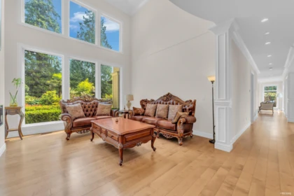Breakfast Nook Photo of 920 3rd Street, West Vancouver, BC