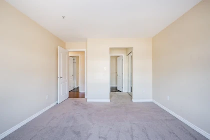 Office / Den Photo of 401 15220 Guildford Drive, Surrey, BC